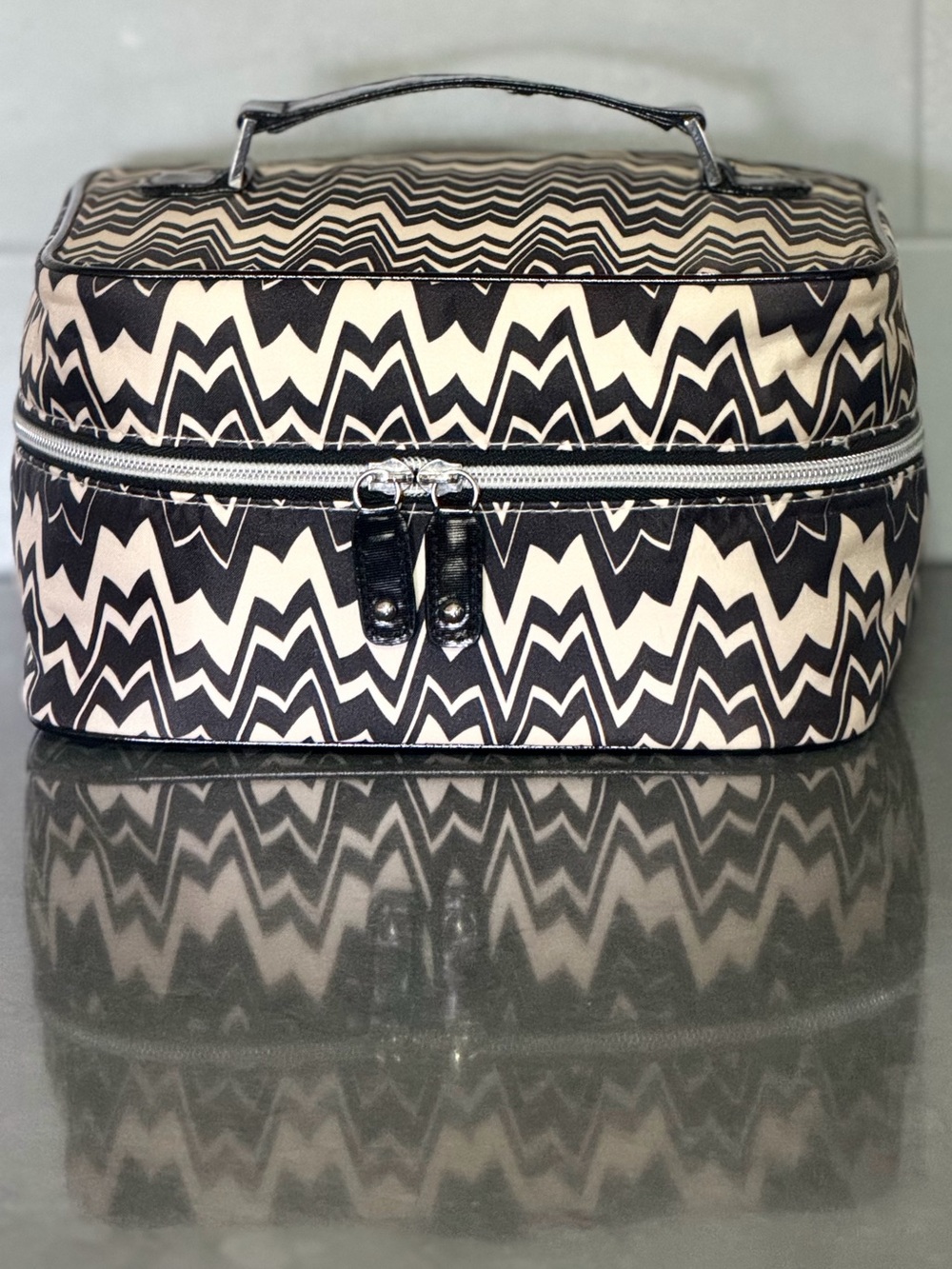 MISSONI for Target Black & White Chevron Makeup Bag Travel Train Case